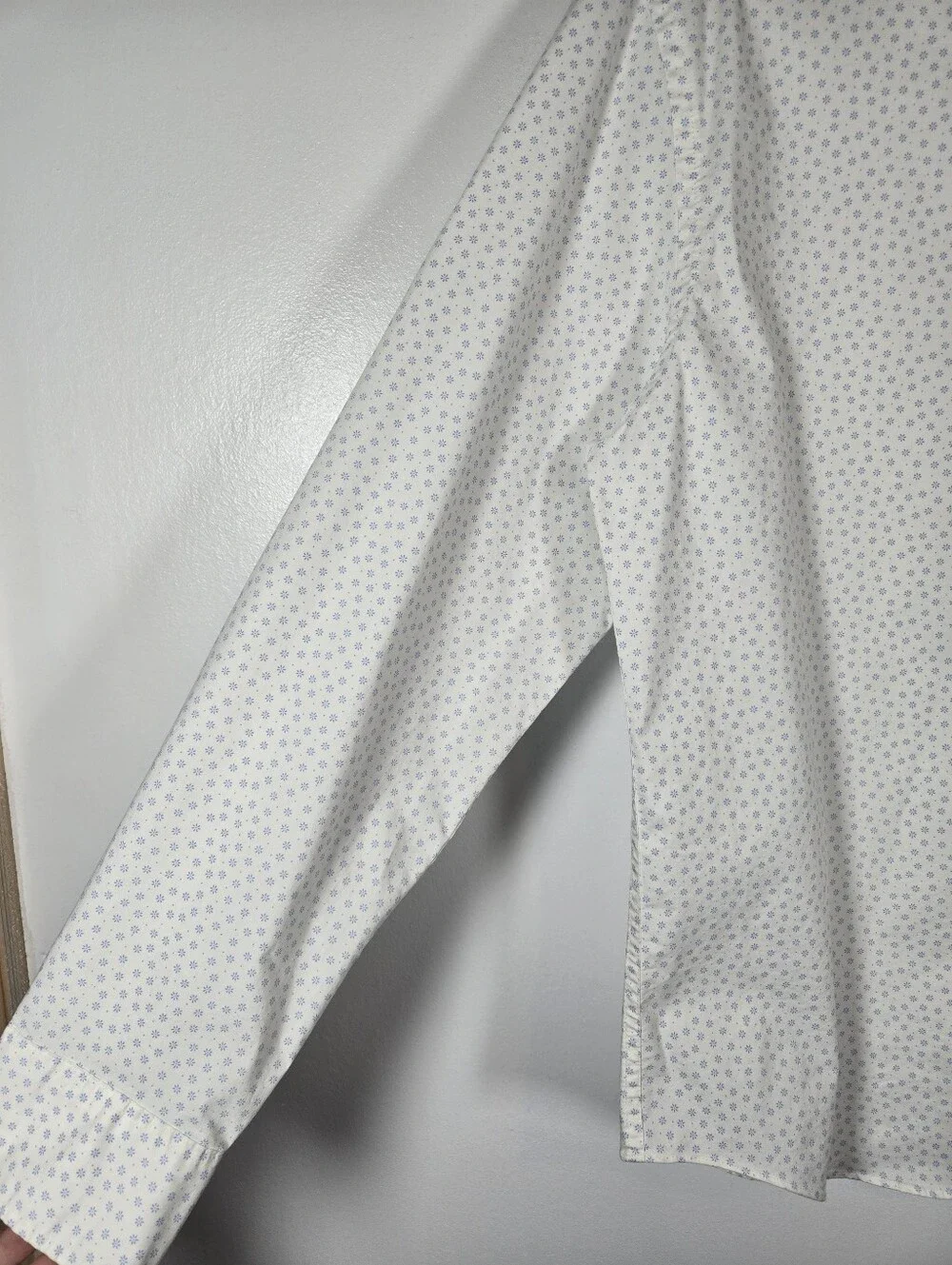 J. Crew Slim Untucked Flex Performance Button Down Shirt Size Large White Floral